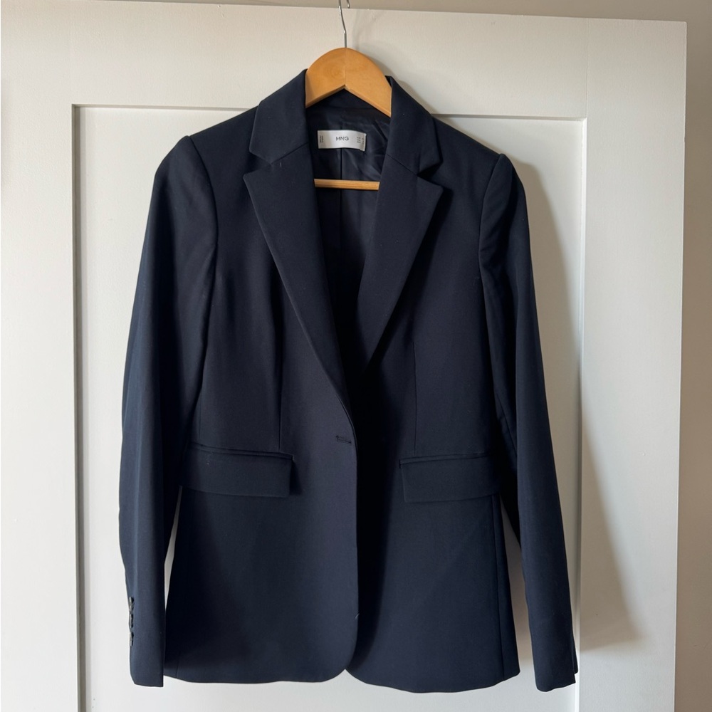 Navy fitted blazer NWOT